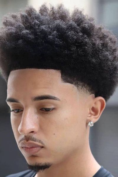 Corte de cabello 2025 para joven 09. Corte de Cabello Afro Fade 1
