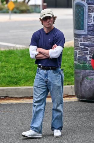Pantalones super anchos para hombres... ¿Te atreves? pantalon ancho hombre 2