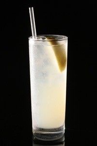 Cómo preparar una bebida Tom Collins tom collins